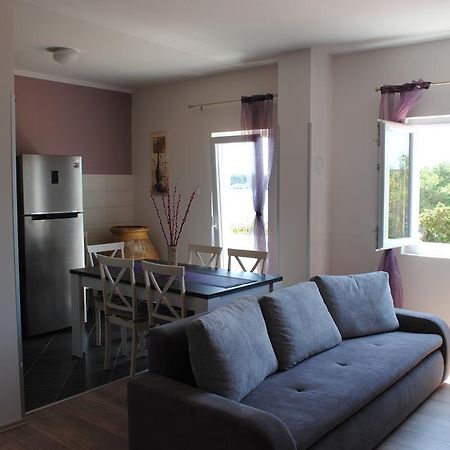 Ante Carov Apartment Verunić Buitenkant foto